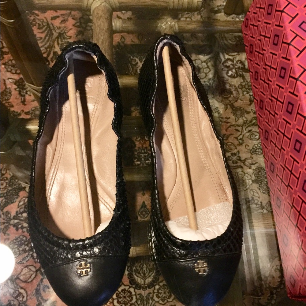 Tory Burch black flats 7M